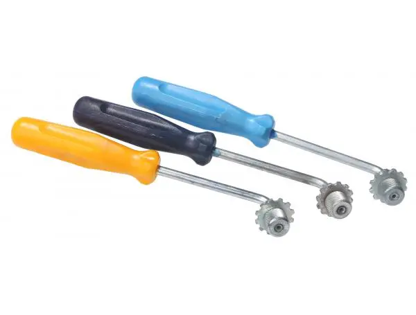 Каток для наващивания рамок со шпорой пластмассовая ручка