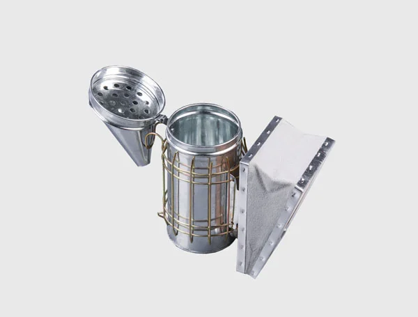 Дымарь для пчел "Люкс"оцинк-а D102 H275 с защитой от ожога с кожаными мехами со стаканом без плам-ля