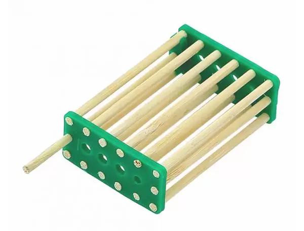 Клеточка для пчеломатки бамбуковая