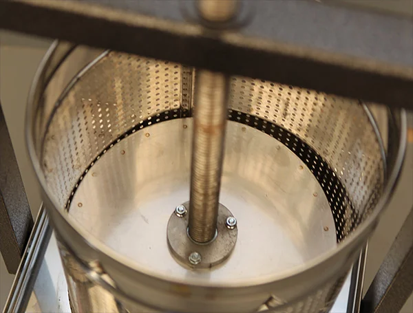 Пресс для холодного отжима забруса