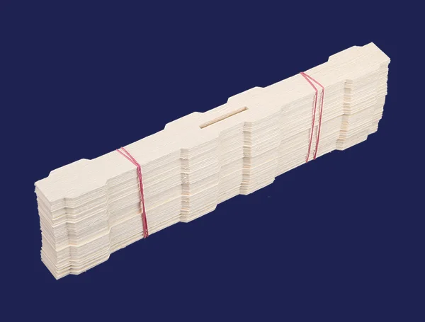 Рамка для сотового меда «Дадан» деревянная 67х115х37 с расширенным пазом 50 шт