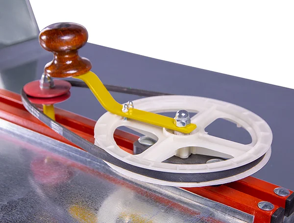 Медогонка - стол "Оптима 2,0" ручная поворотная 4-х рамочная корзина с полимерным покрытием корпус и