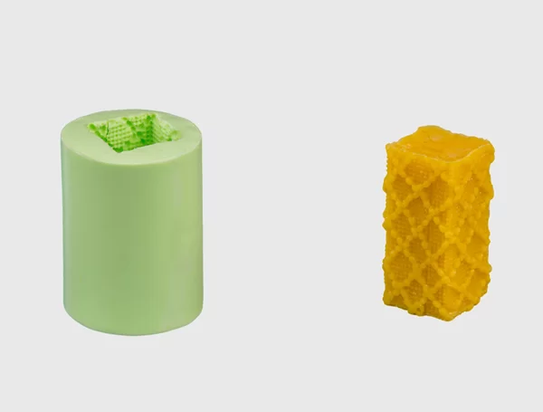 Форма силиконовая для свечей "Куб с узором" 160 грамм