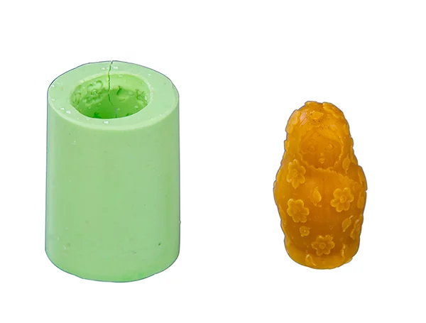 Форма силиконовая для свечей "Матрешка" 103 грамм