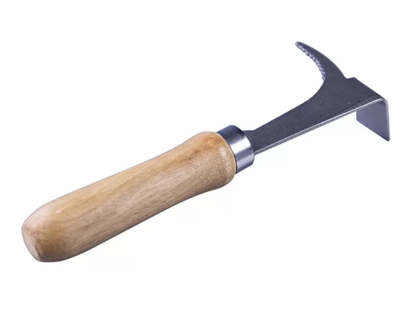 Стамеска пчеловода 200х26х2 мм козья ножка шлифованная с деревянной ручкой