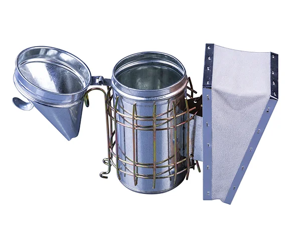 Дымарь для пчел "Люкс"оцинк-ка D85 H250 с защитой от ожога с кожаными мехами со стаканом без плам-ля