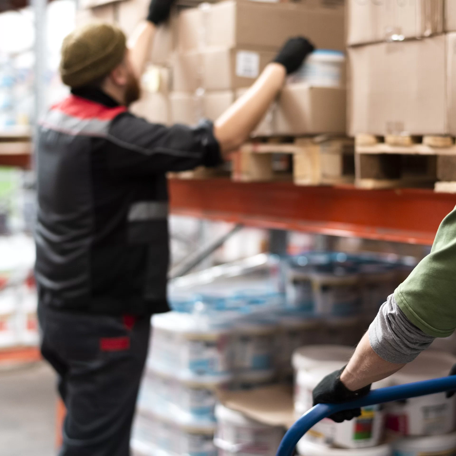 Склад на ул. Деловая переезжает. Работает склад в Вёшках